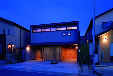中屋町の家