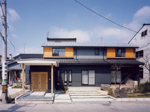 七尾の家